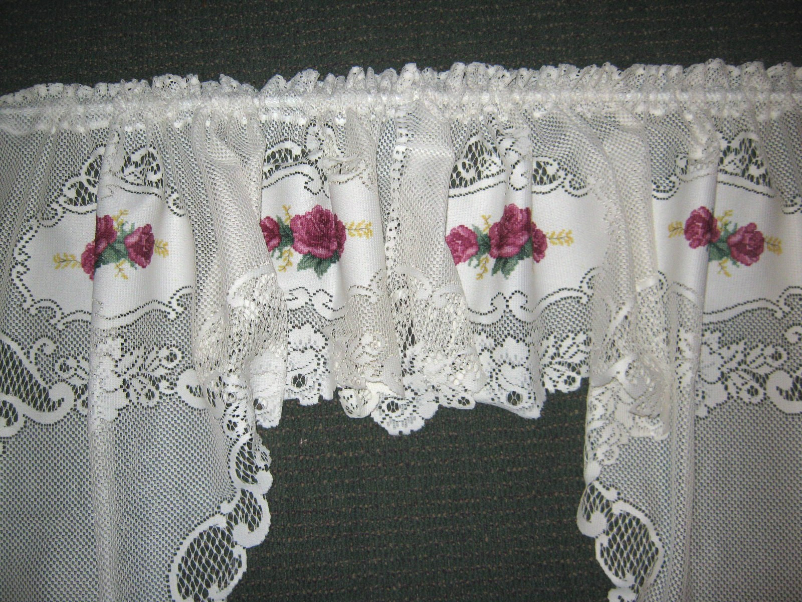 Lace Swag Off White/Ecru w/ Red Roses Window Swag 80″W x 36″L Made in USA!