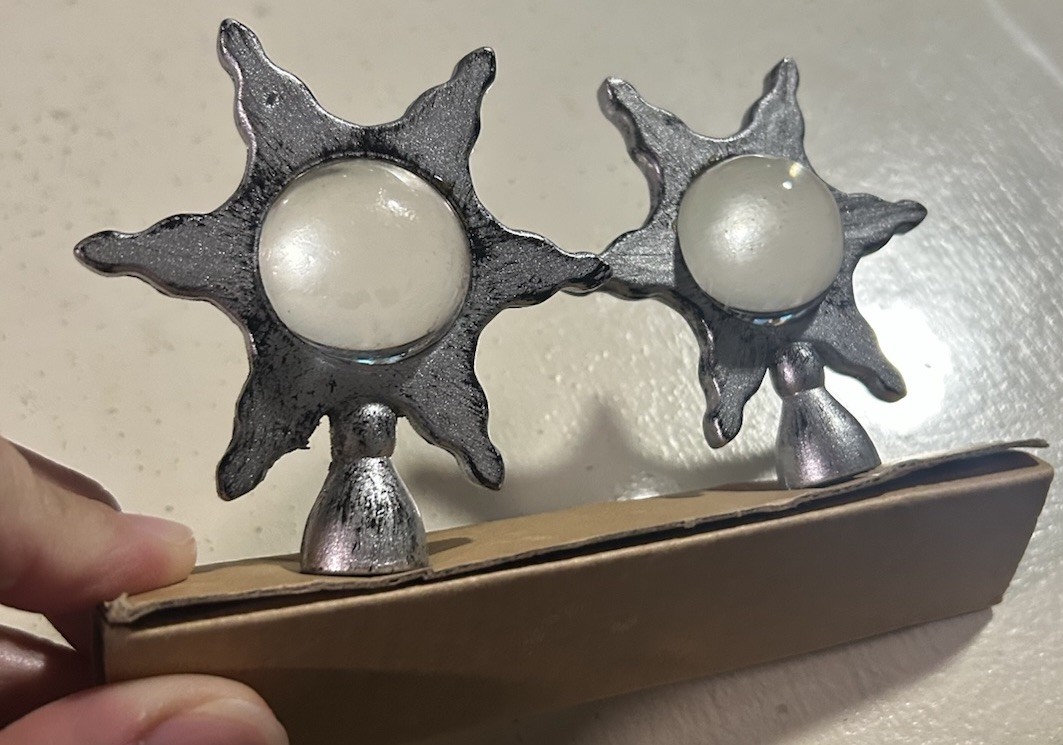 VTG 2 Pk Curtain Rod Finials Silver Stars Clear Globe Center Beme~Celestial 2002