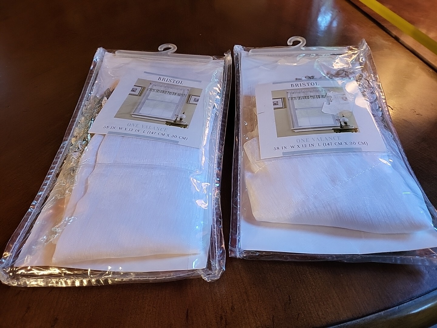 Jcpenny Bristol Macrame Tailored Valance 58in X 12in, White/green, Lot Of 2
