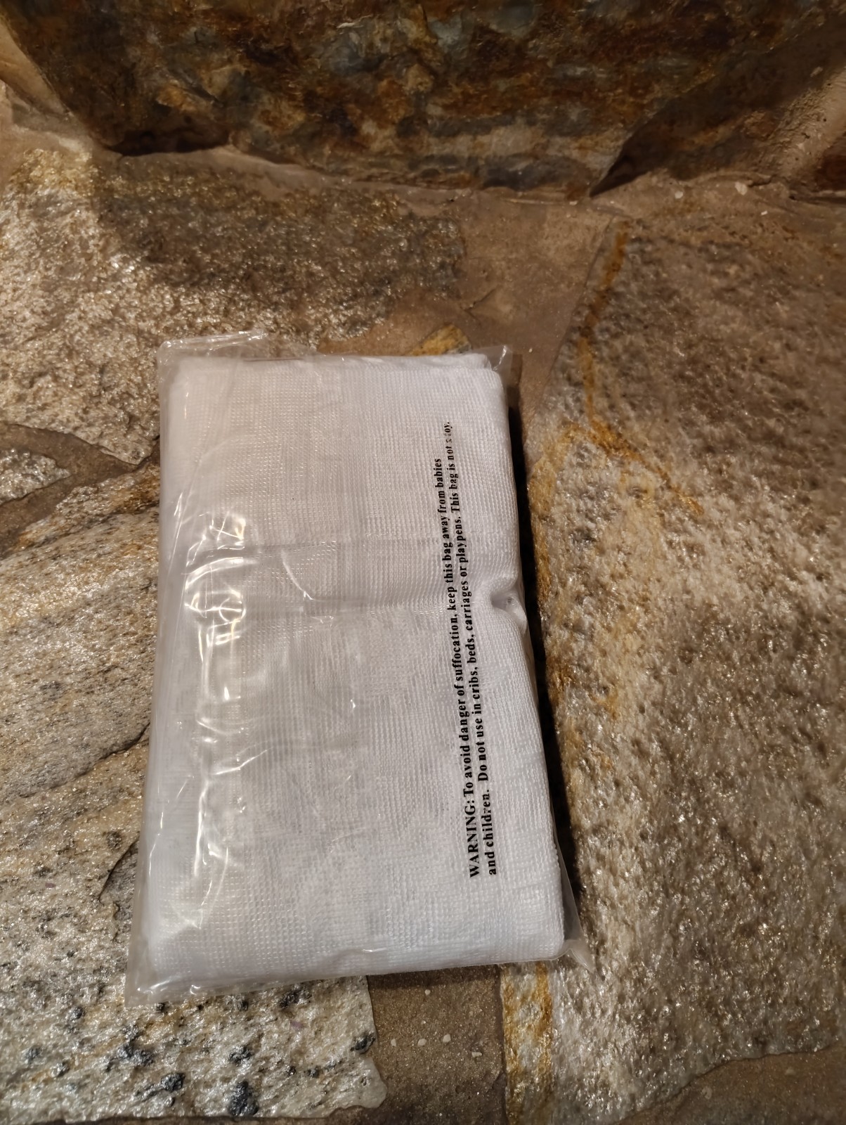 No 918 Lichtenberg White Lace One Tier Pair NIP Brand New 58″ x 36″