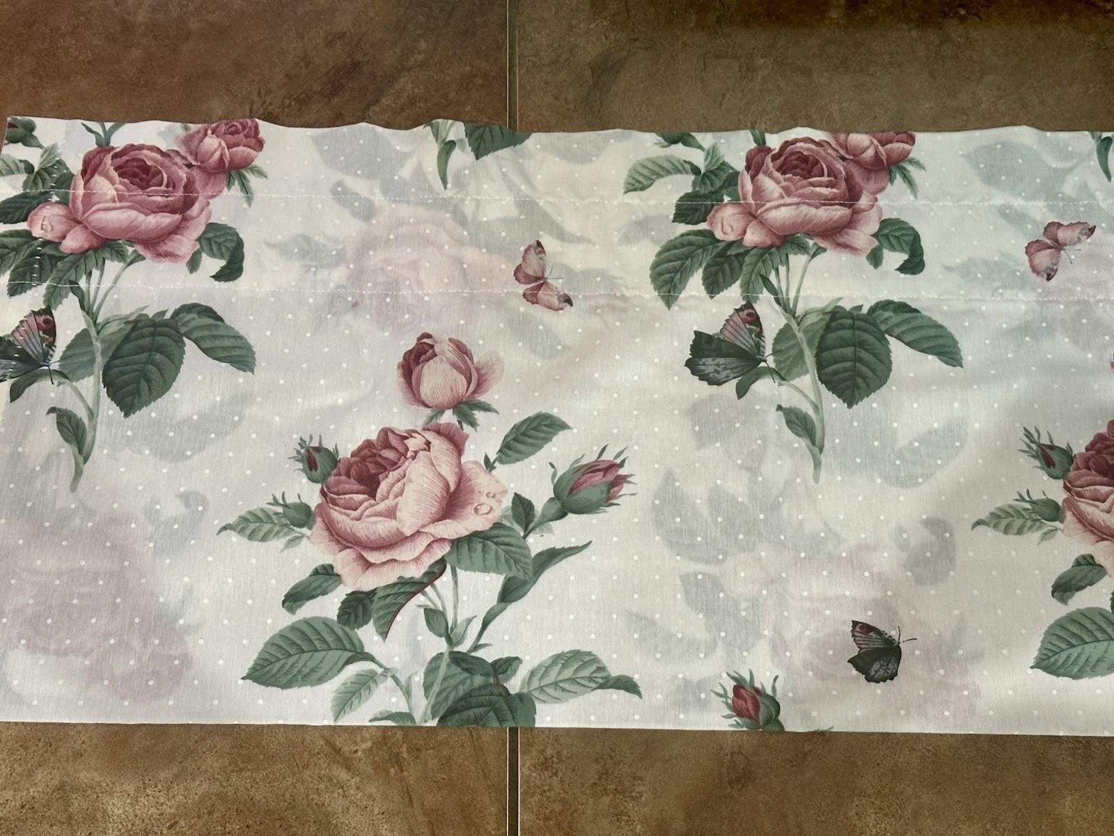 Vintage White Swiss Dot Pink Roses & Butterflies Balloon Valance 17” X 76”
