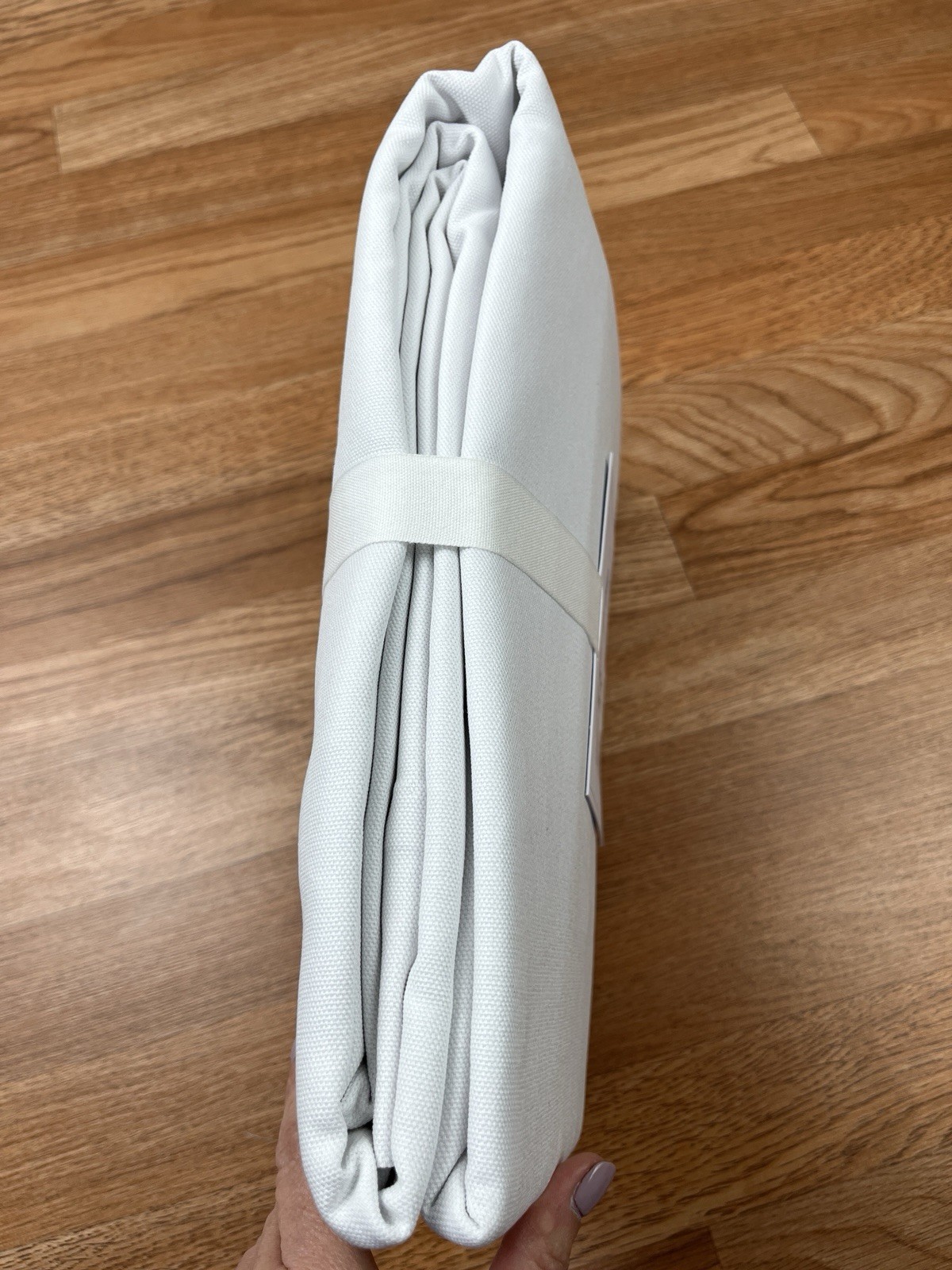 Pottery Barn Kids Quincy Blackout Curtain Panel in White 44″ x 84″ NEW