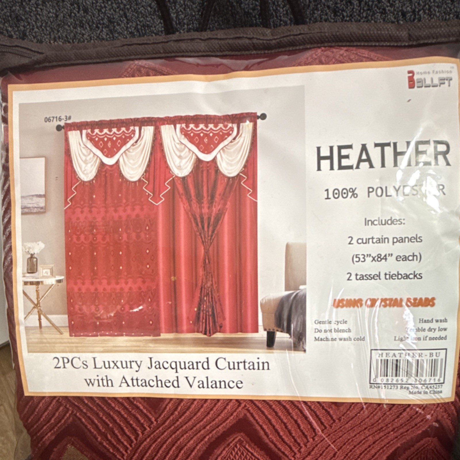Home Fashion HEATHER 2PC Jacquard Curtains, Red & White, 53x84in, Tiebacks
