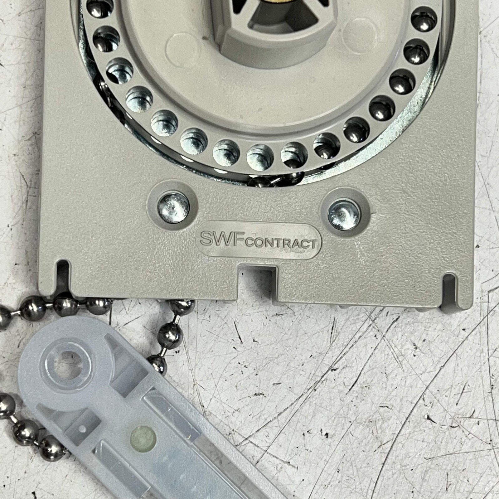 MECHO/5 Standard Bracket Roller Shade Chain Drive & Idle End UBCU-3036-DS-GR