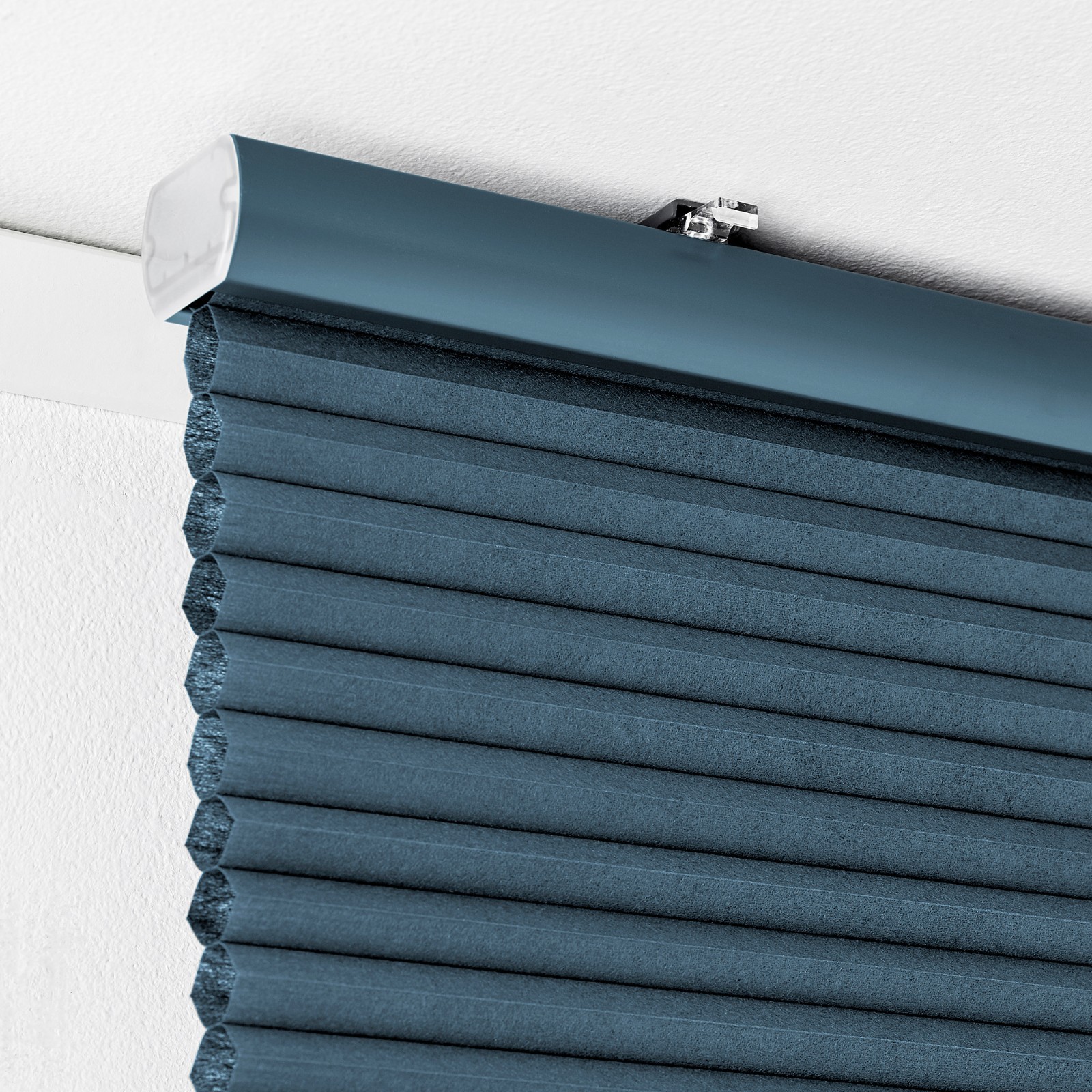 IKEA HOPPVALS Room Darkening Cellular Blind Blue 30×64″ 904.538.98-NEW