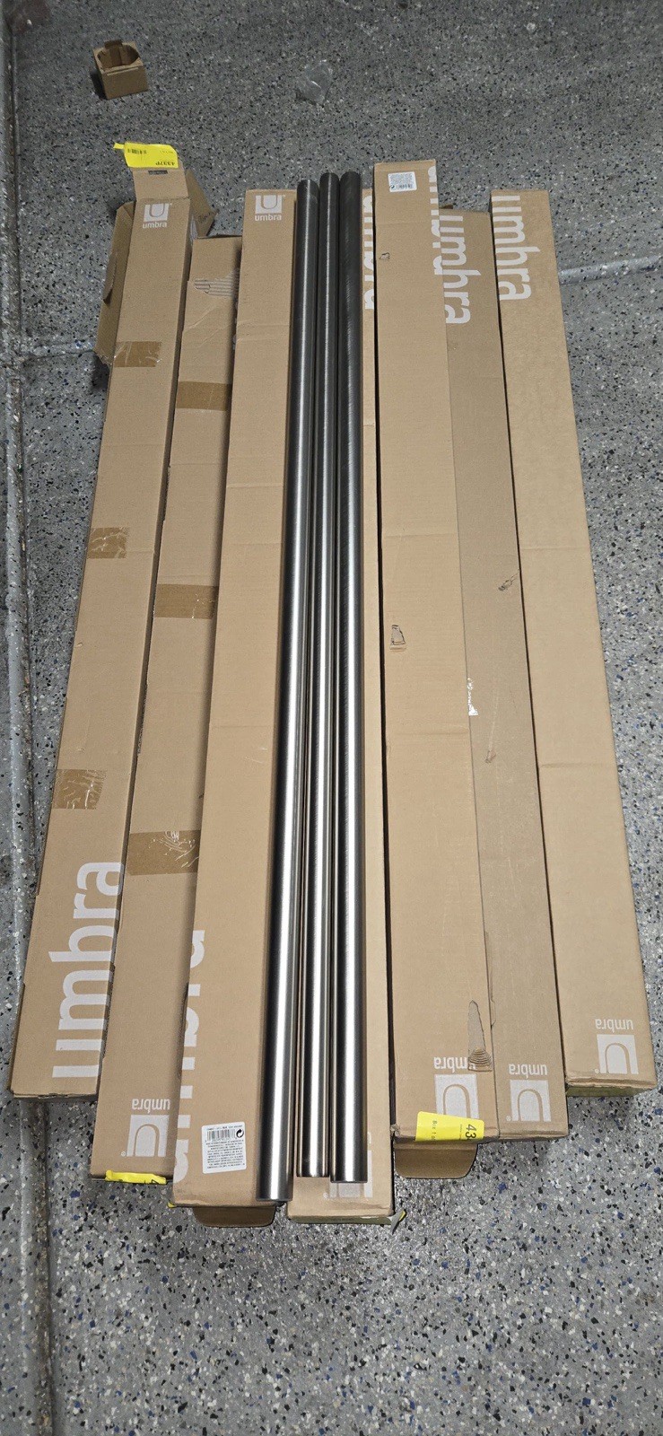 Umbra Modern Metal Silver Curtain Rod Conventional Solid Style for Any Room