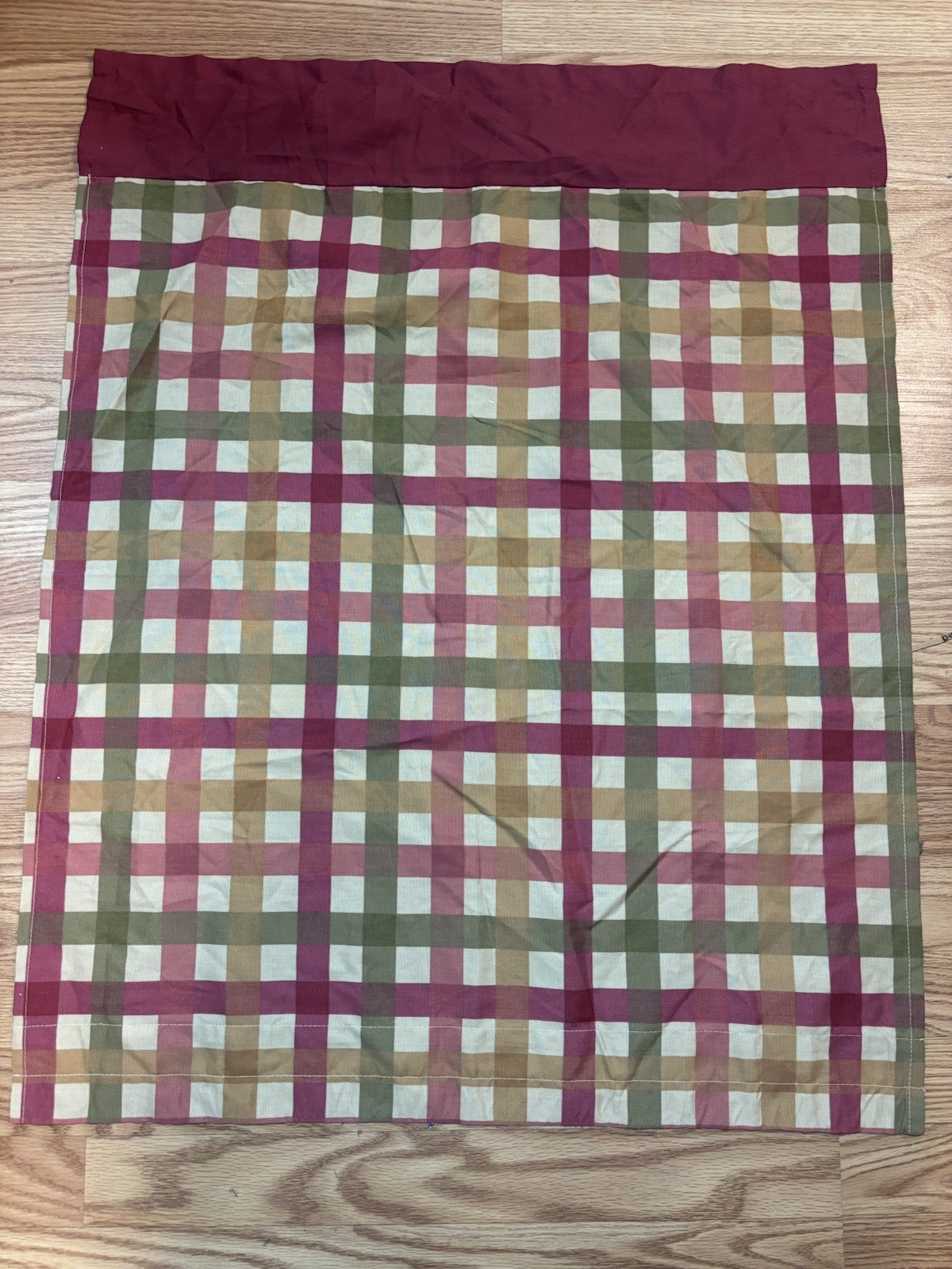 Better Homes And Gardens Red and Green Check curtain 60in X 36in