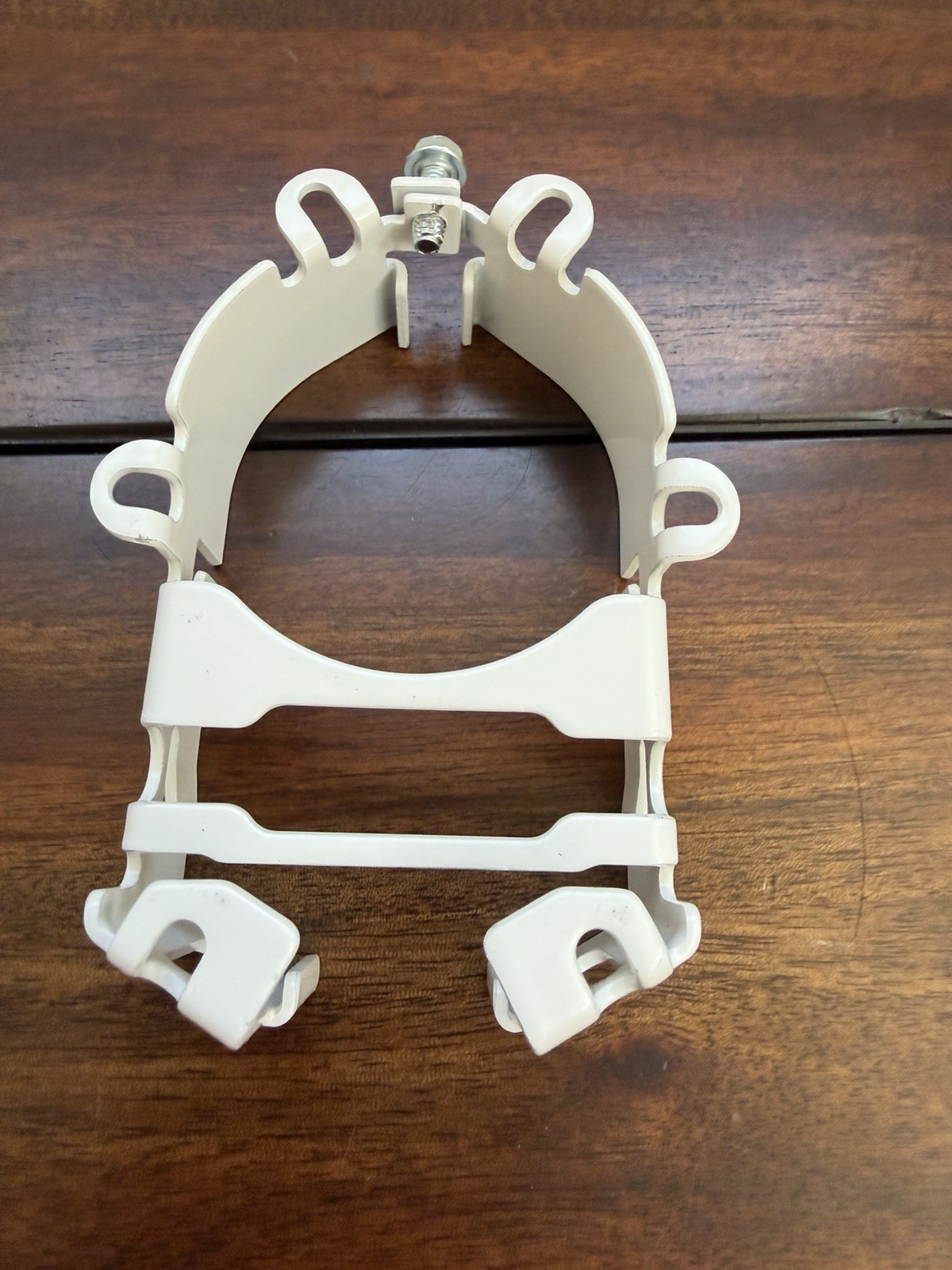 Lutron 3357721105 Bracket for Motorized Shades
