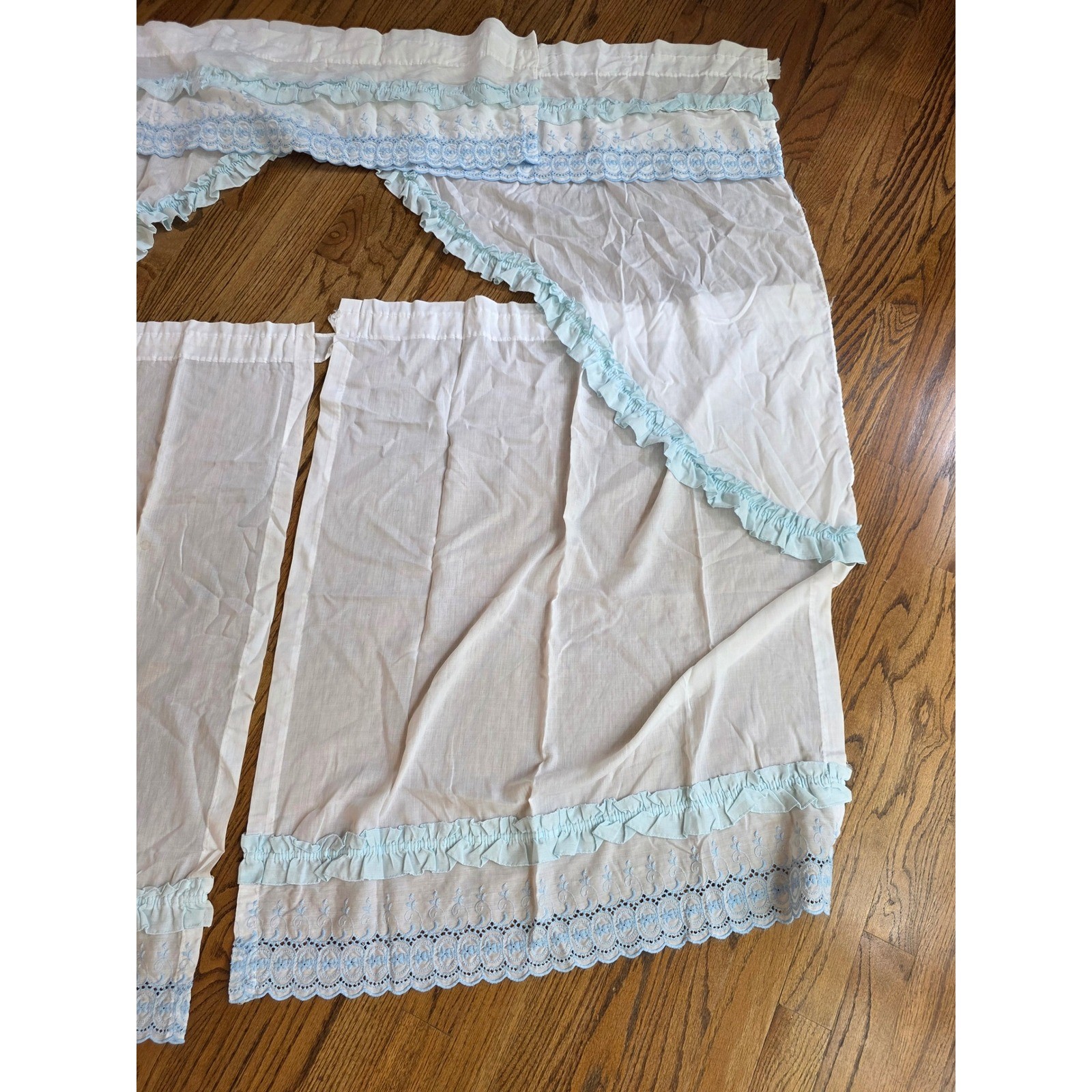 Vintage White Blue Ruffled Eyelet Lace Kitchen Cafe Curtain Set Valance Tiers