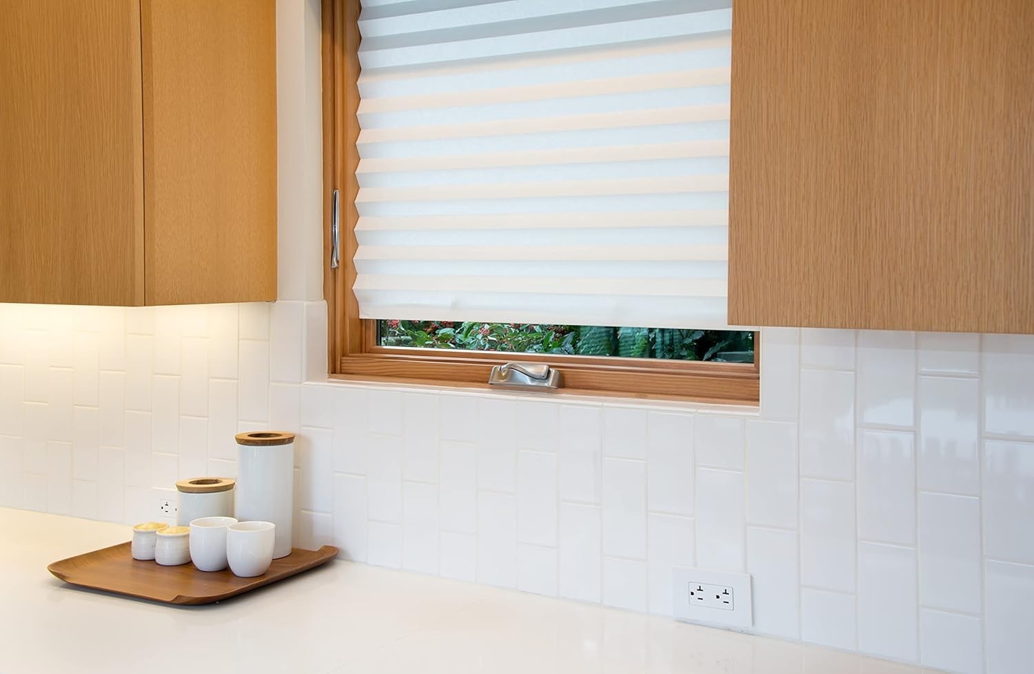No Tools Light Filtering Pleated Paper Shade White, 36″ W x 72″ L, 6 Pack