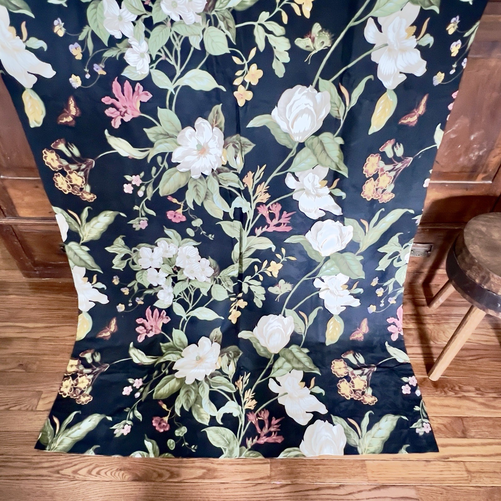 1 of 5 WAVERLY WILLIAMSBURG GARDEN MAGNOLIA BLACK FLORAL LINED DRAPE PANEL 41×88