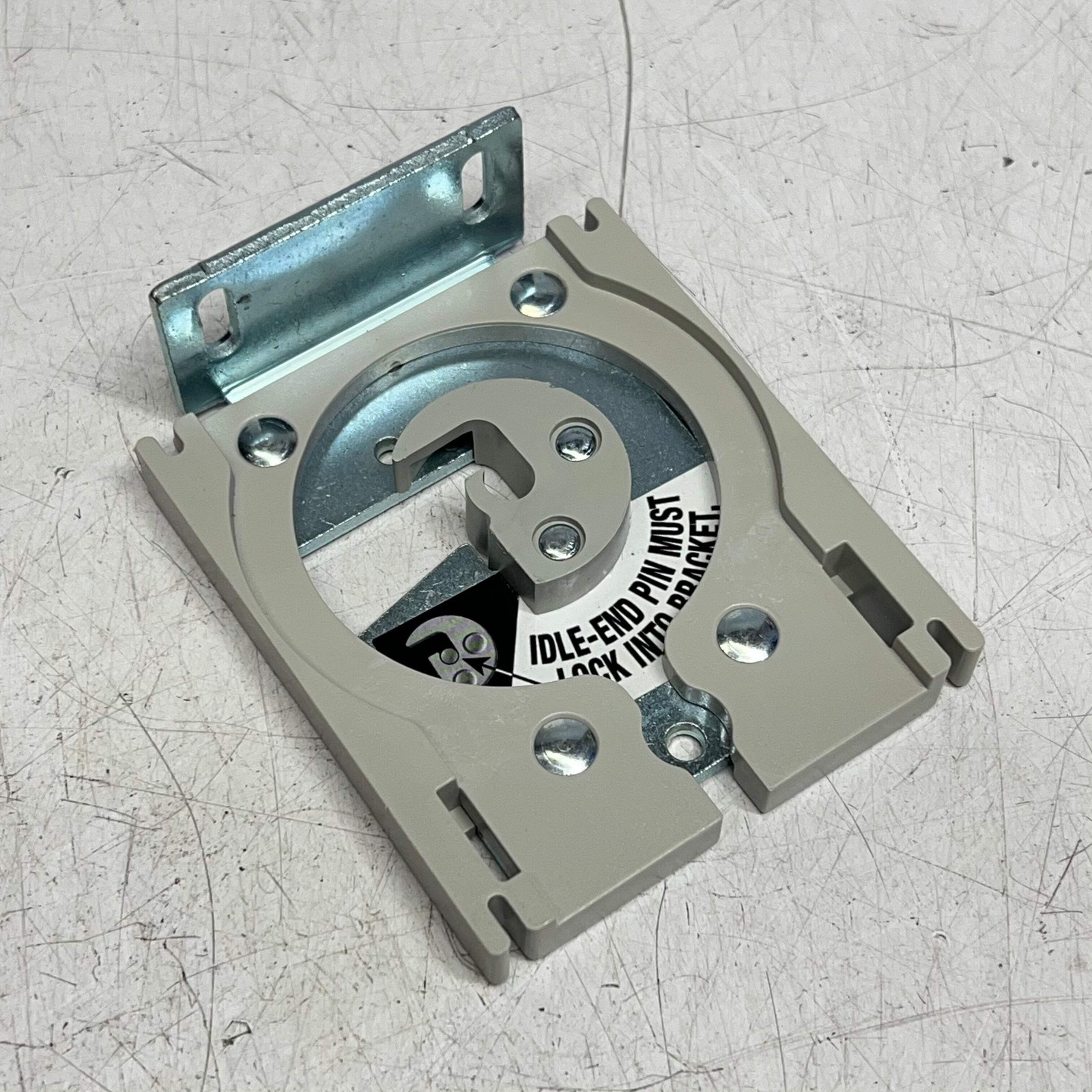MECHO/5 Standard Bracket Roller Shade Chain Drive & Idle End UBCU-3036-DS-GR