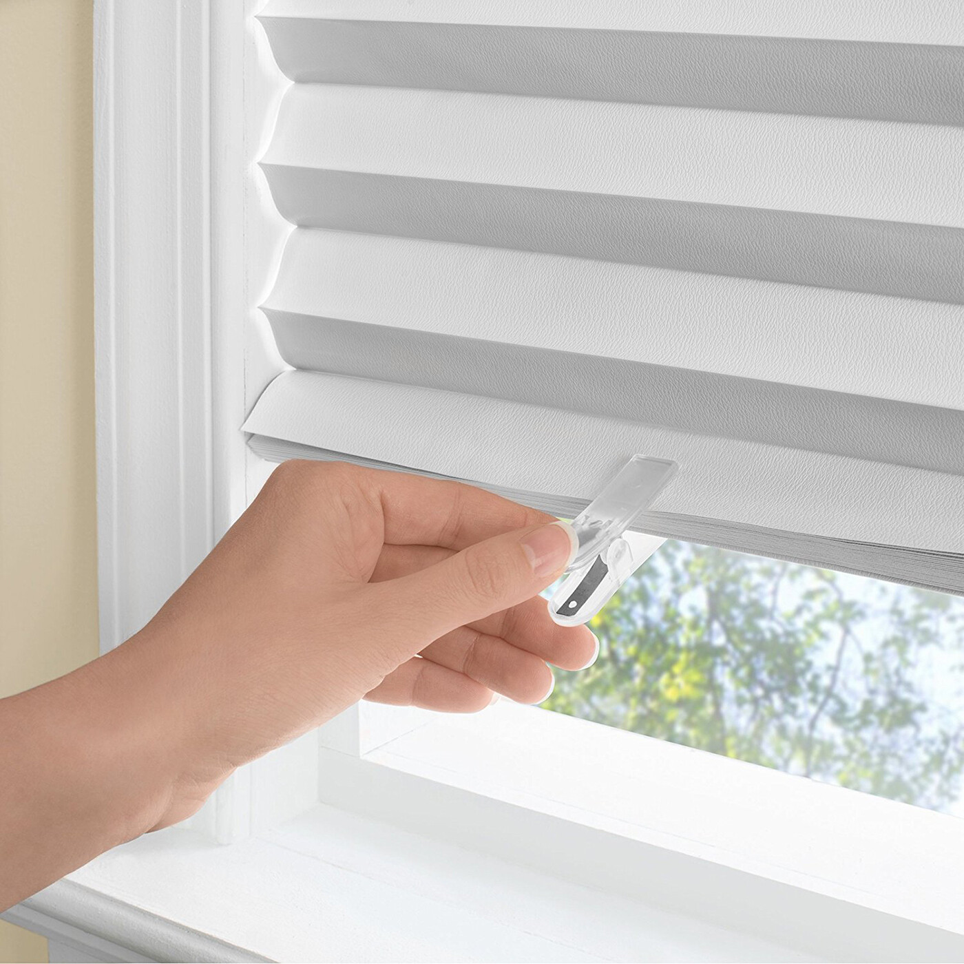 Pleated Window Shades Room Darkening Vinyl Blinds – 75″ L White & Black