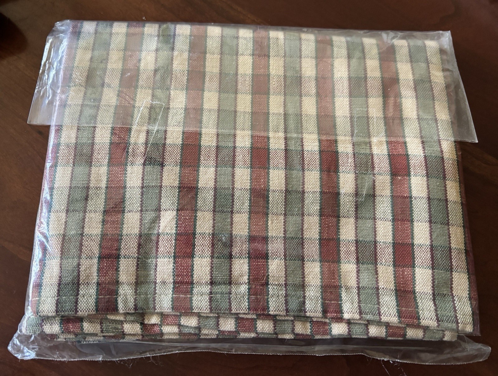 Park Designs Country Green Red Beige Plaid Valance 72X14 NEW Free Shipping
