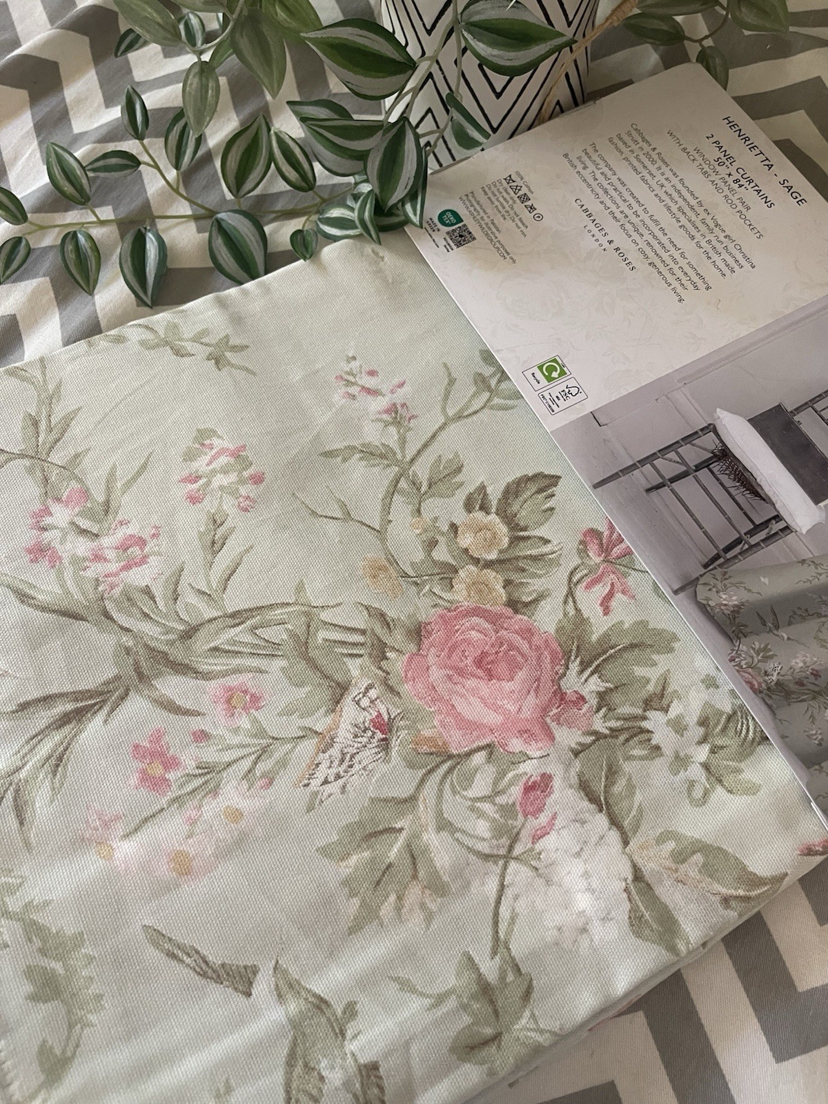 CABBAGES & ROSES 2 Panel Curtain Set Birds Floral HENRIETTA SAGE 50 x 84” NEW