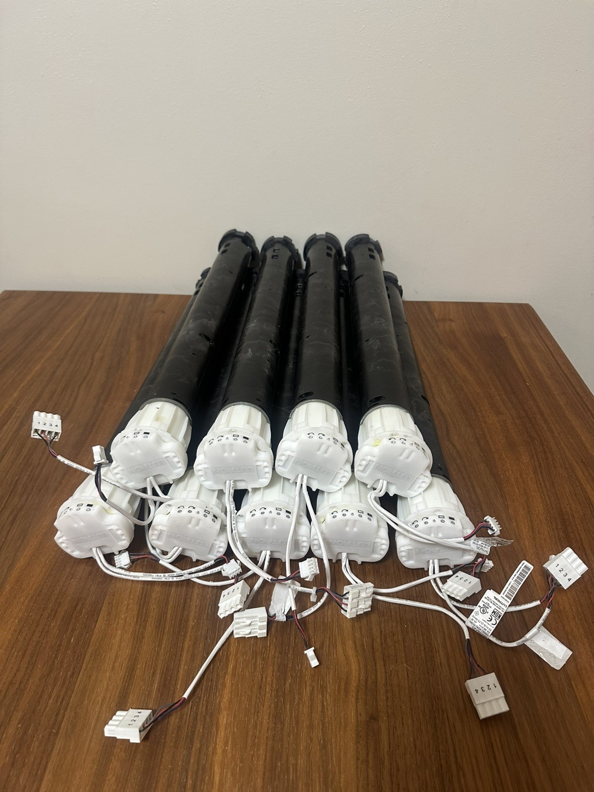Lutron Sivoia QS QSSC-EDU-R150 Roller Shade Motor Price Per Each Motor – Tested
