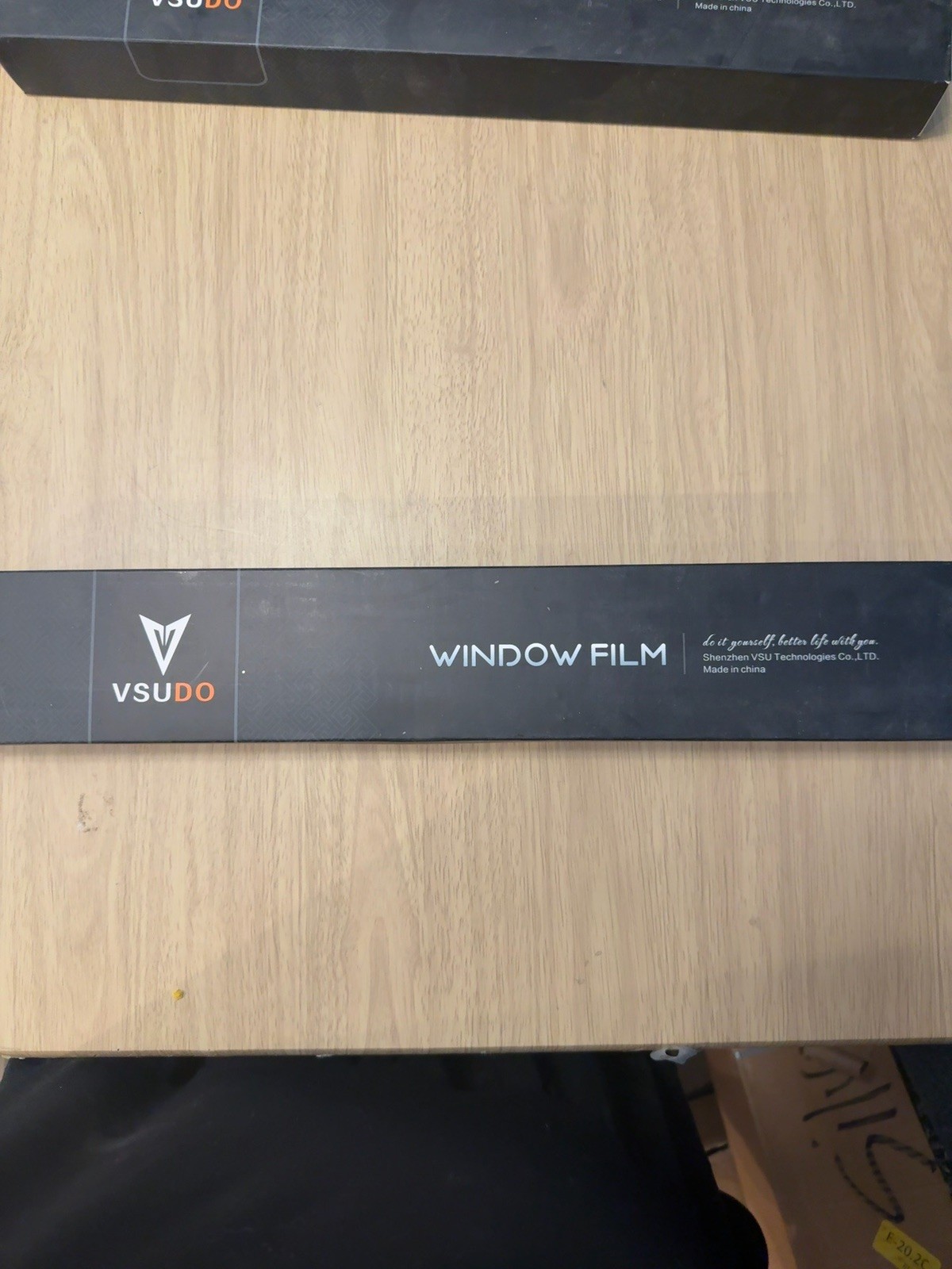 VSUDO 2 Roll 17.7″ by 78.7″ Privacy Window Film, Frosted Vine Flower Pattern Win