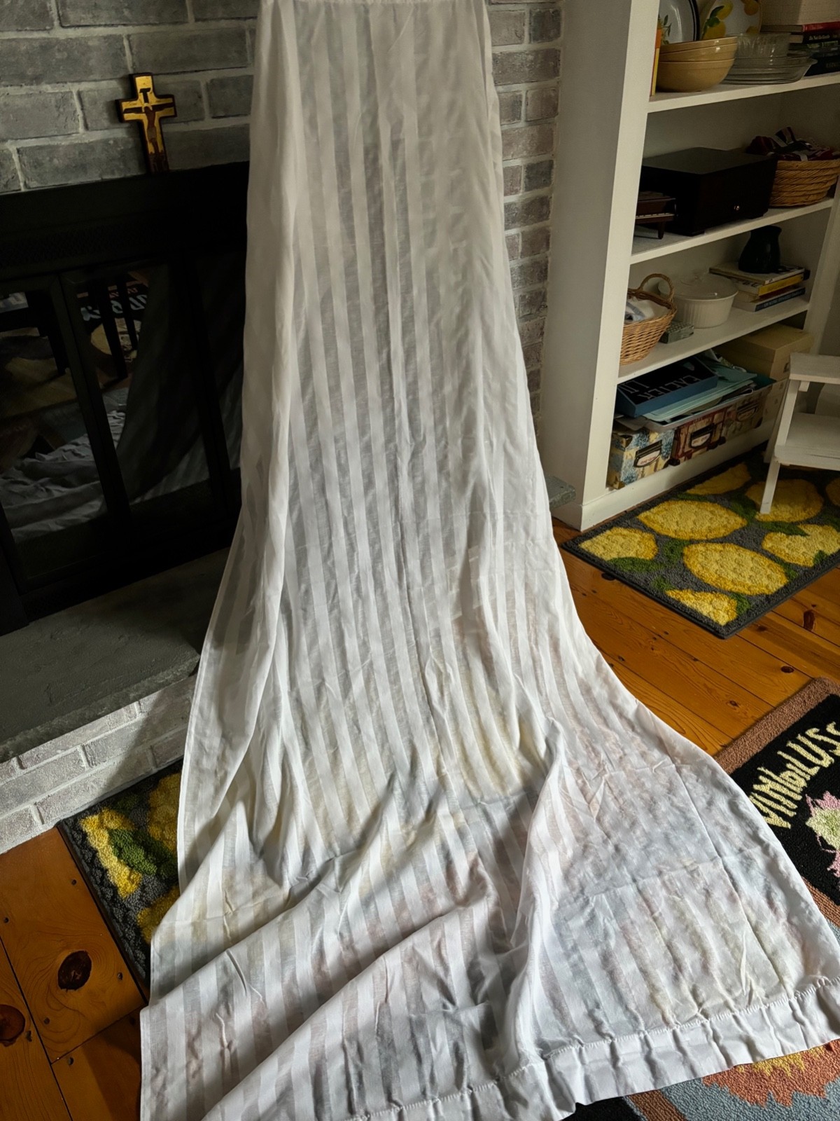 (2) Panels Rod Pocket Curtain Sheers ~ 42″W X 84″ L Each Panel ~ White StripeEXC