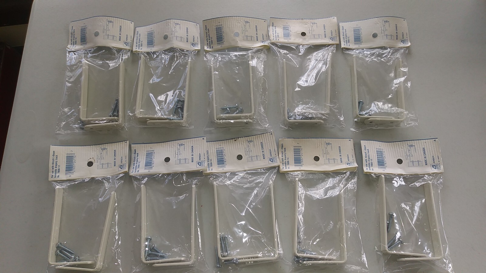 kirsch 7814E-25 Angle Brackets & screws. 10 pack, 1 pair in each pack. Off white