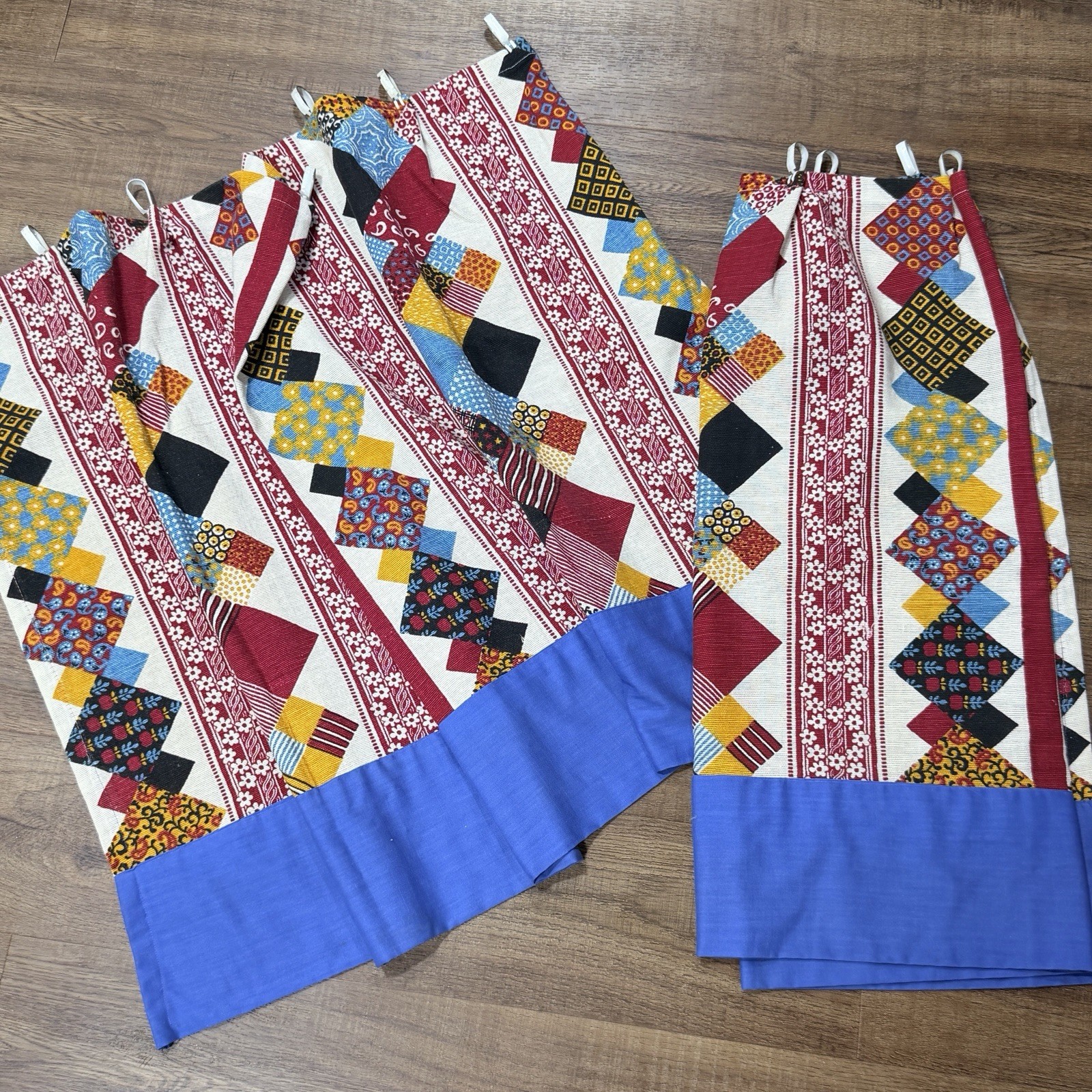 Set 2 Vintage 70s JC Penney Home Starburst Patchwork Cafe Curtains 26″ Blue Red