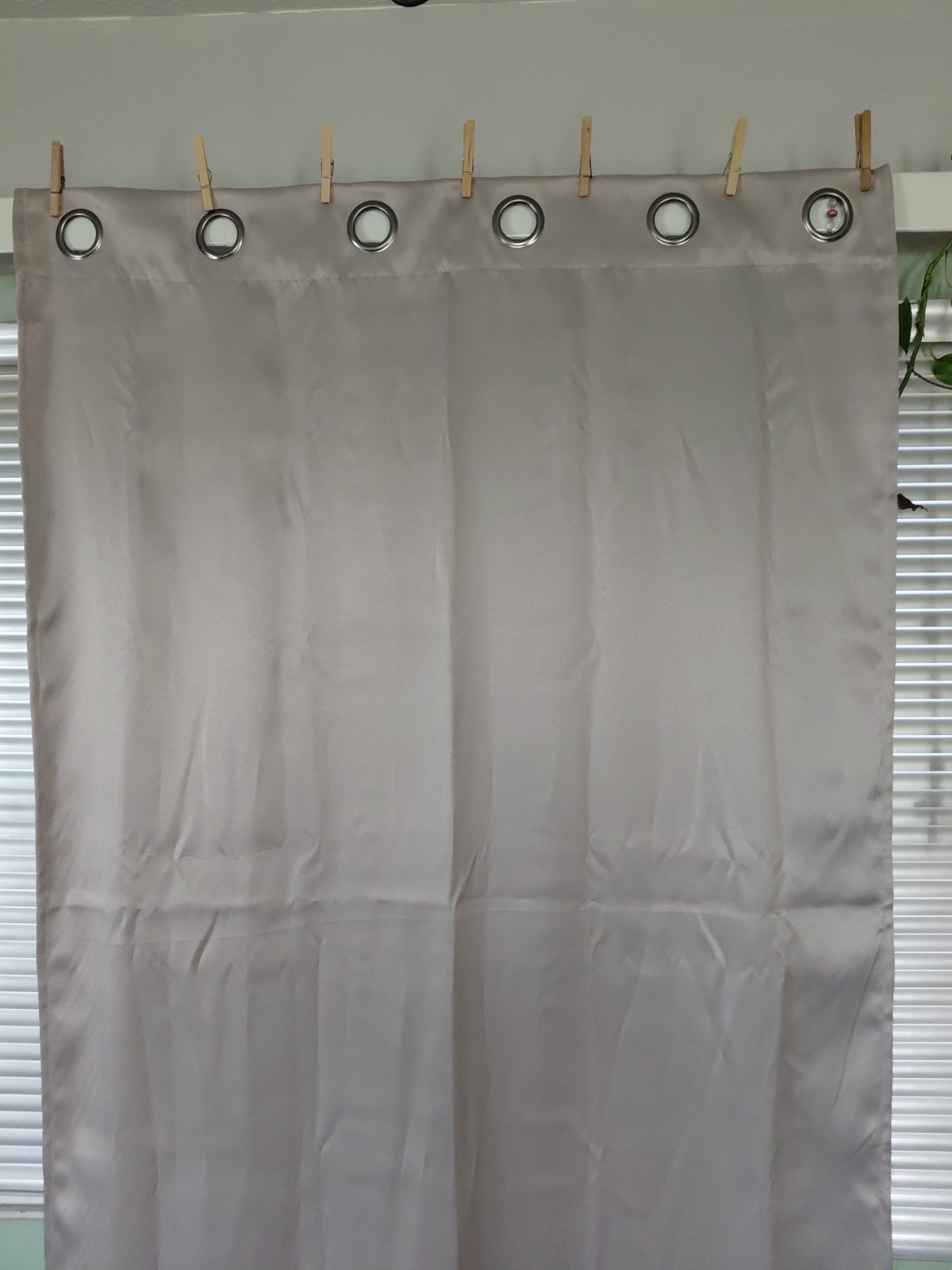2 Panels Sun Zero #RN16798 Room Darkening Curtains Grommets Taupe / Black 11