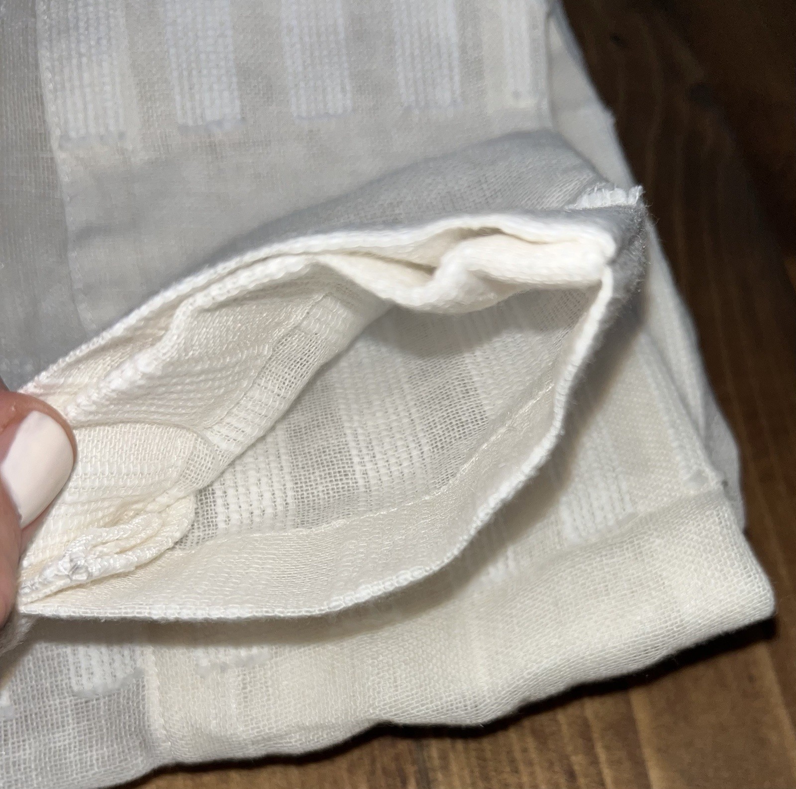 West Elm Linen Cotton Sheer Ladder Curtain 48in W X 96in L – NWOT White