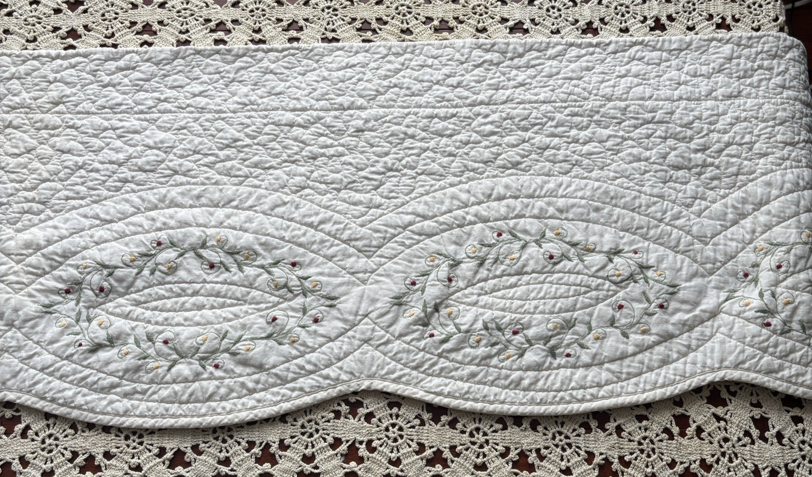 Scalloped Quilt Window Valances 65″x14″ ea Embroidered Floral Vine Motif 1 Pr