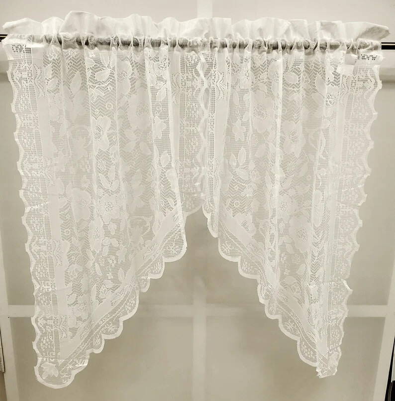 VINTAGE White Lace Swag with Scalloped Edges 56Wx38L NEW IN PACKAGE
