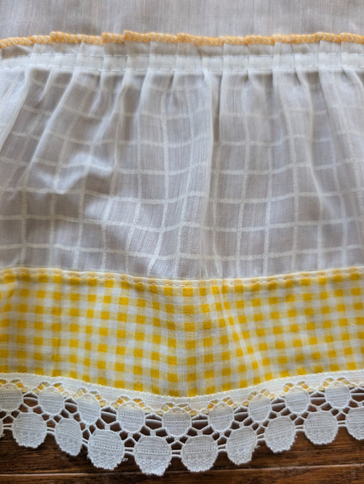 Vintage 1970’s Cafe Curtain Panels Yellow & White Checkered Lace Kitschy Cottage
