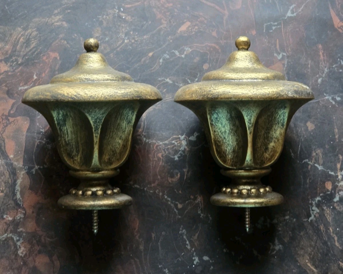 Vintage Style – Pair Of Faux Wood Drapery Curtain Rod Finials – Screw On