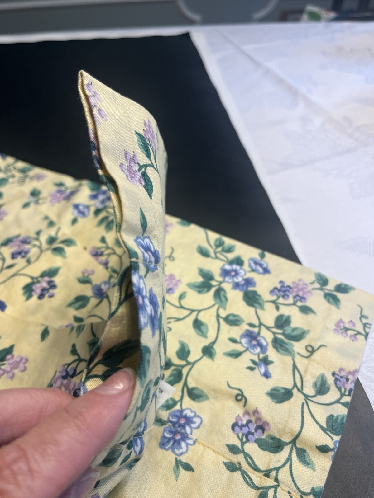 VTG Longaberger Yellow Floral Vine Valance Window Treatment App. 70×17.5” – HTF