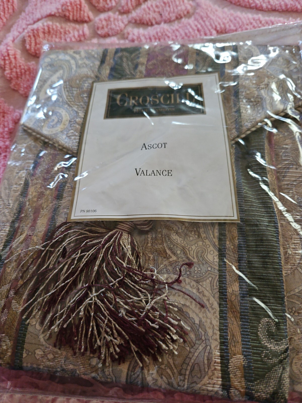 Croscill Ascot Single Valance With Tassel 40″ X 25″ New In Packet