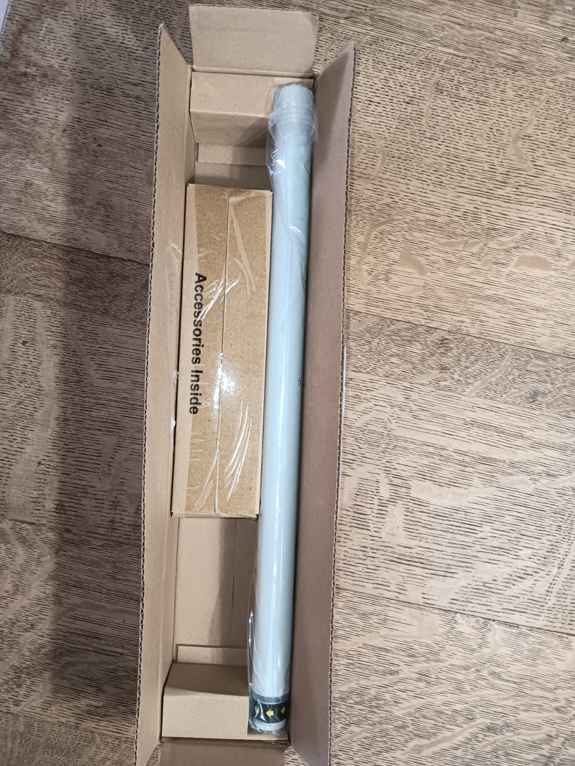 Byondeth B0B7WP8GDK 16″-28″ Adjustable Window Shade WCR28WH White