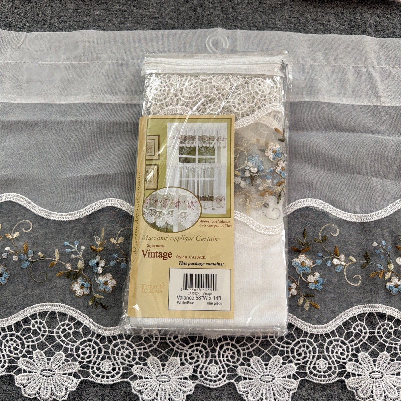 VTG Macrame Organza Valance White/Blue Floral Cottage/Cabin Core 58″W x 14″L NIP